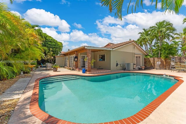 13706 SW 14th Street, sold in ZIP 33184, Miami, FL