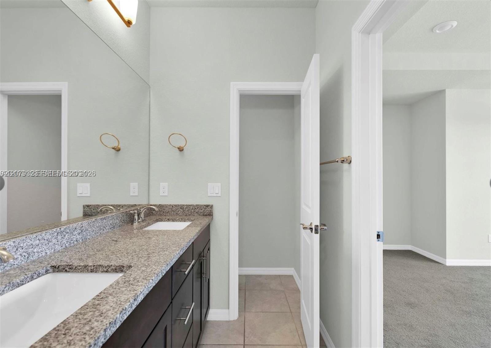 1240 Eucalyptus Drive 2 — photo 8