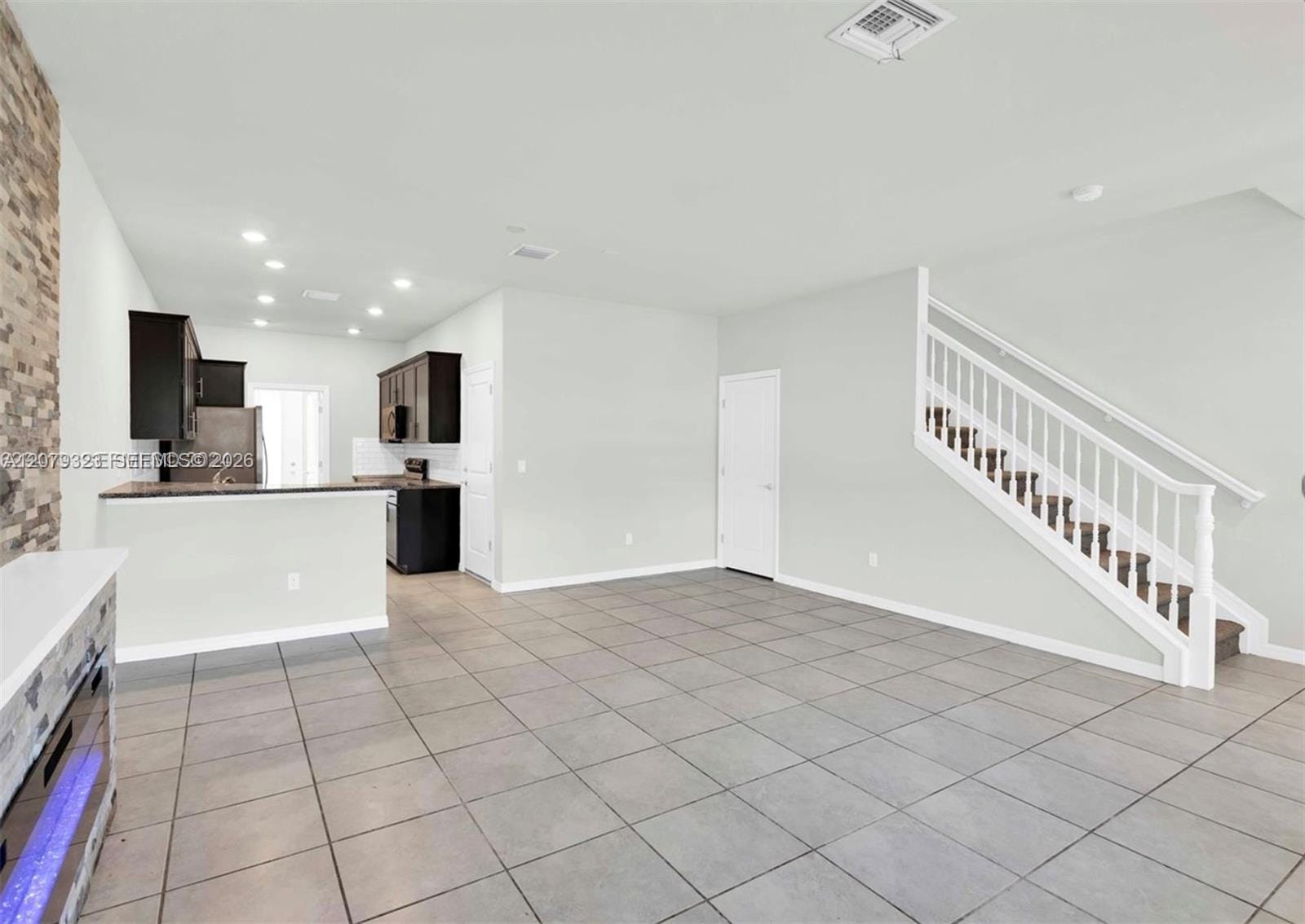 1240 Eucalyptus Drive 2 — photo 2