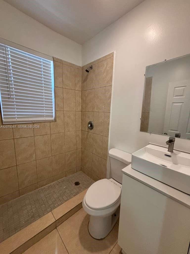 1051 NW 2nd Street 8 — photo 12