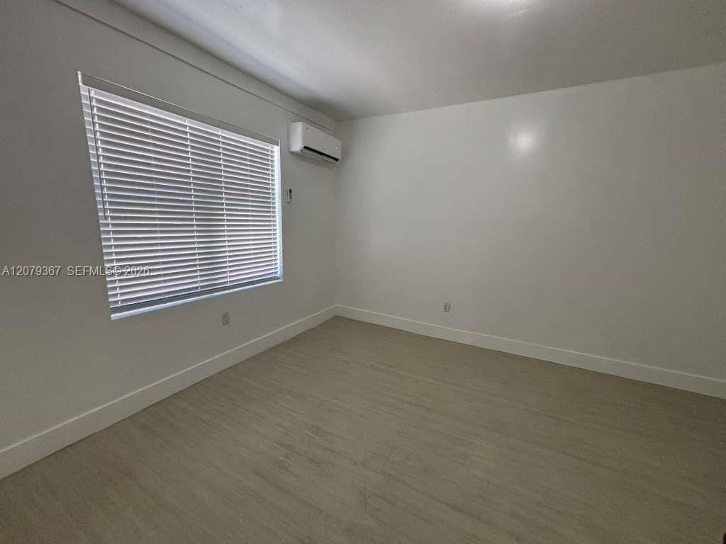 1051 NW 2nd Street 8 — photo 6