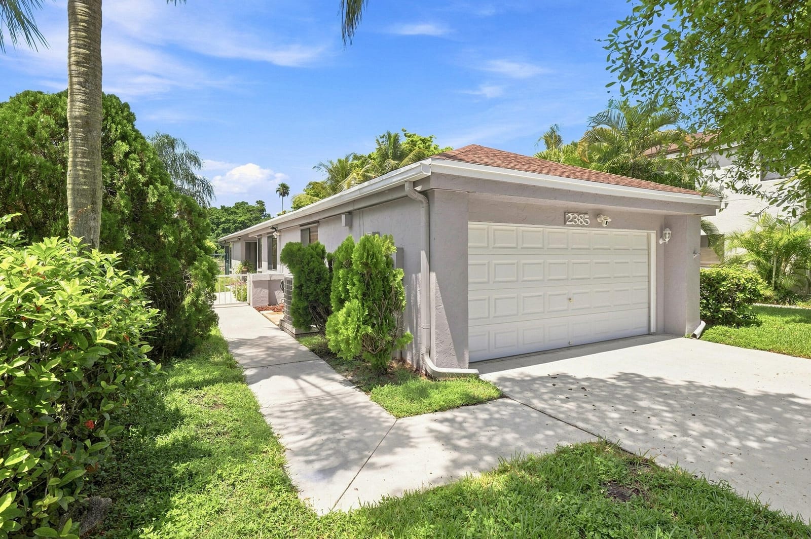 2385 NW 34TH Terrace — photo 4