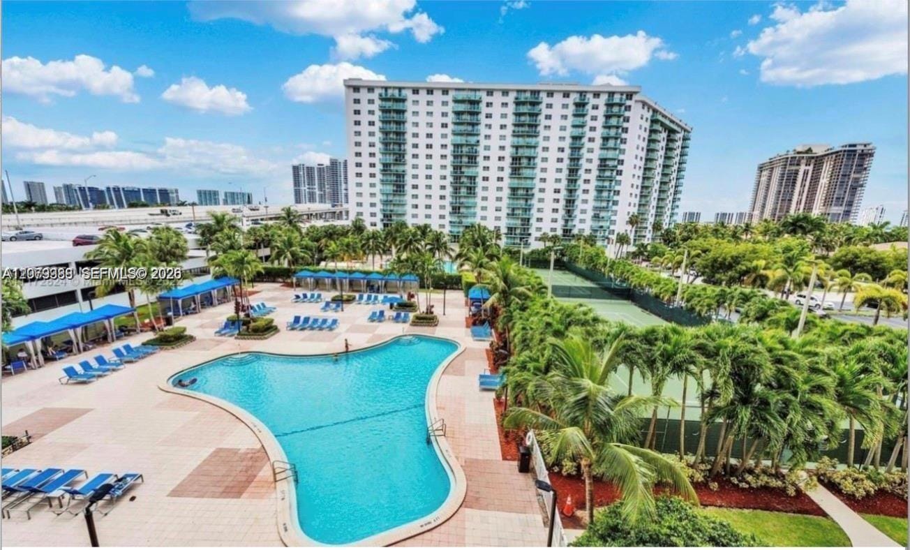 19370 Collins Avenue 1414 — photo 2