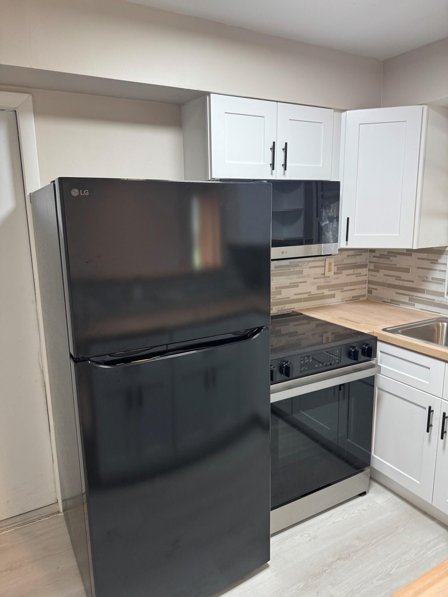 3651 BAHAMA Road — photo 5