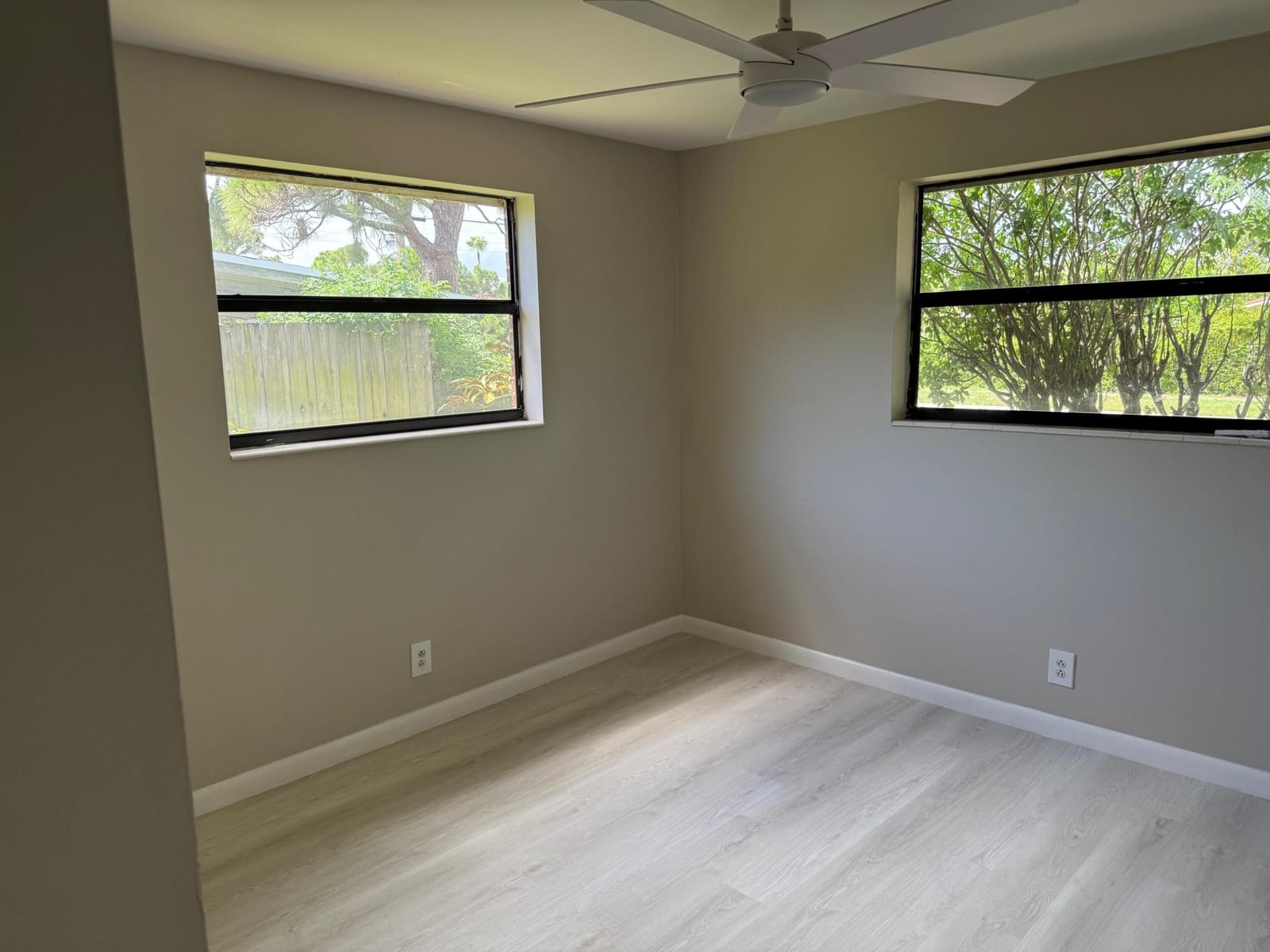 3651 BAHAMA Road — photo 7