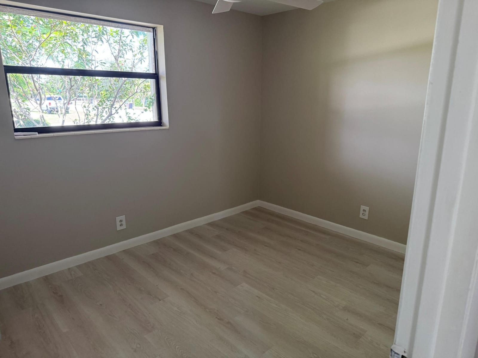 3651 BAHAMA Road — photo 9