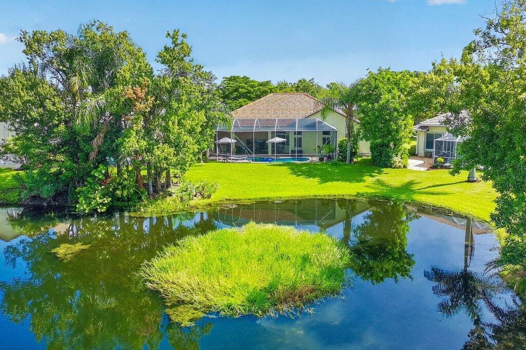 913 SW LIGHTHOUSE Drive — photo 3