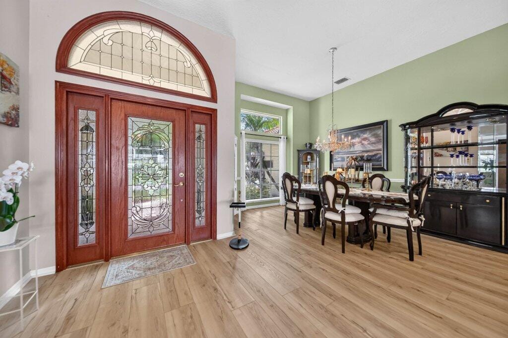 913 SW LIGHTHOUSE Drive — photo 4