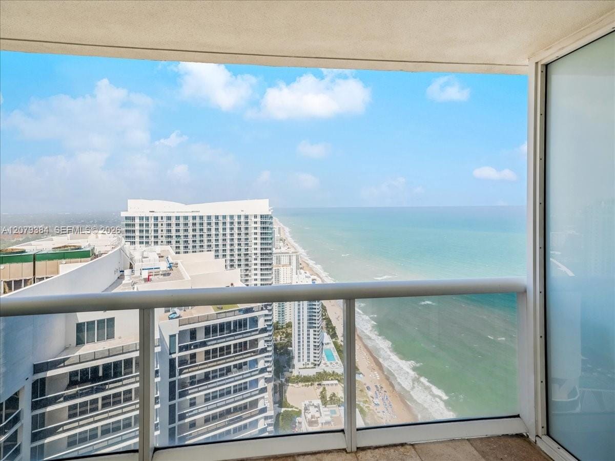 1830 S Ocean Drive 5009, Hallandale Beach, FL 33009