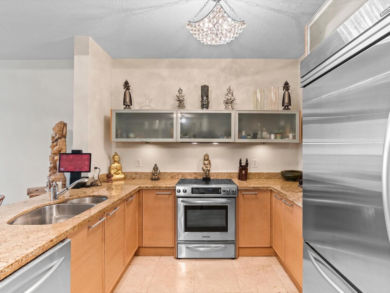 16275 Collins Avenue 2403 — photo 12