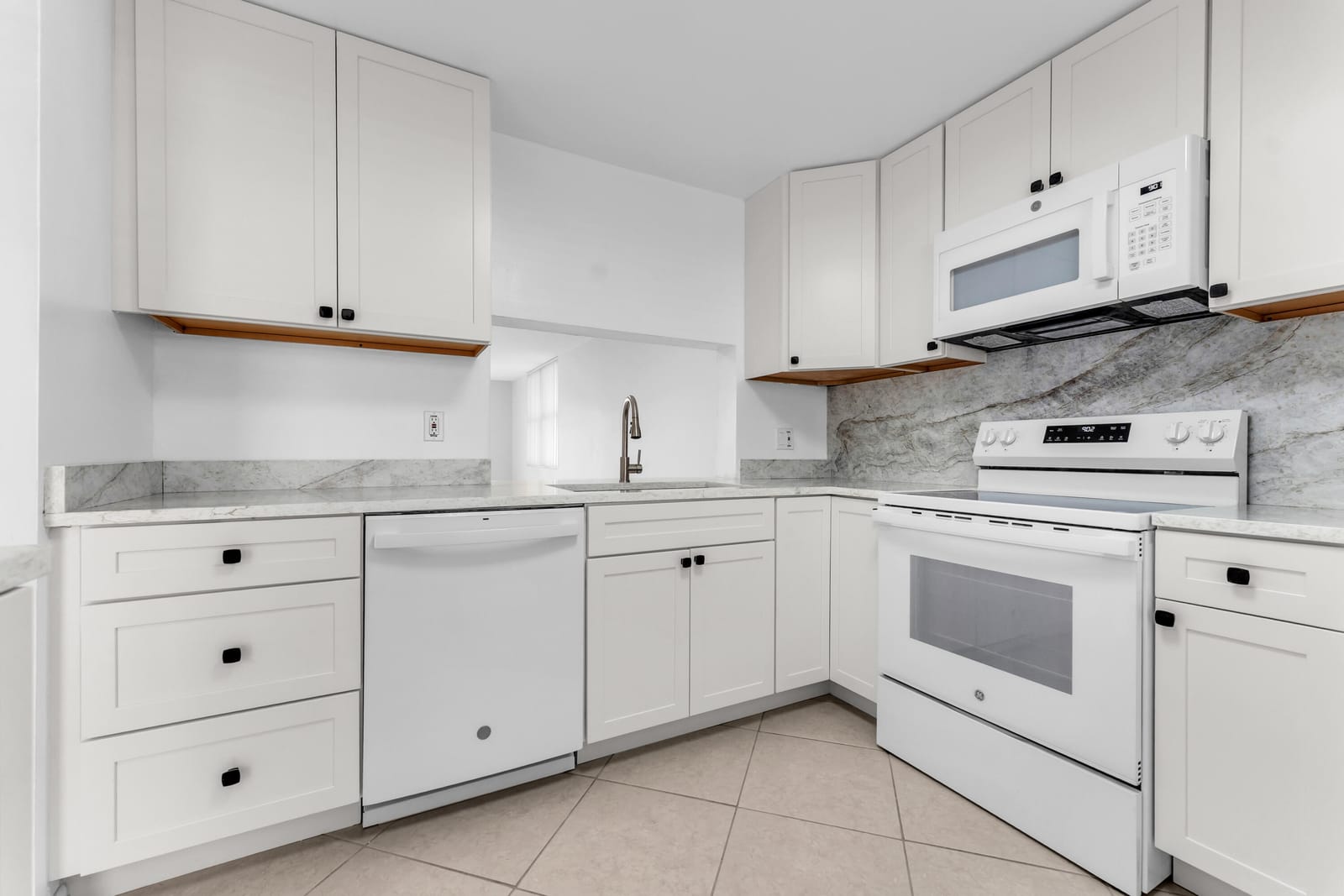 931 Gardenia Drive 269 — photo 8