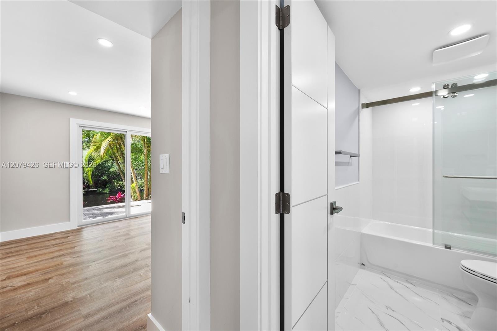1400 NE 54th Street 107 — photo 12