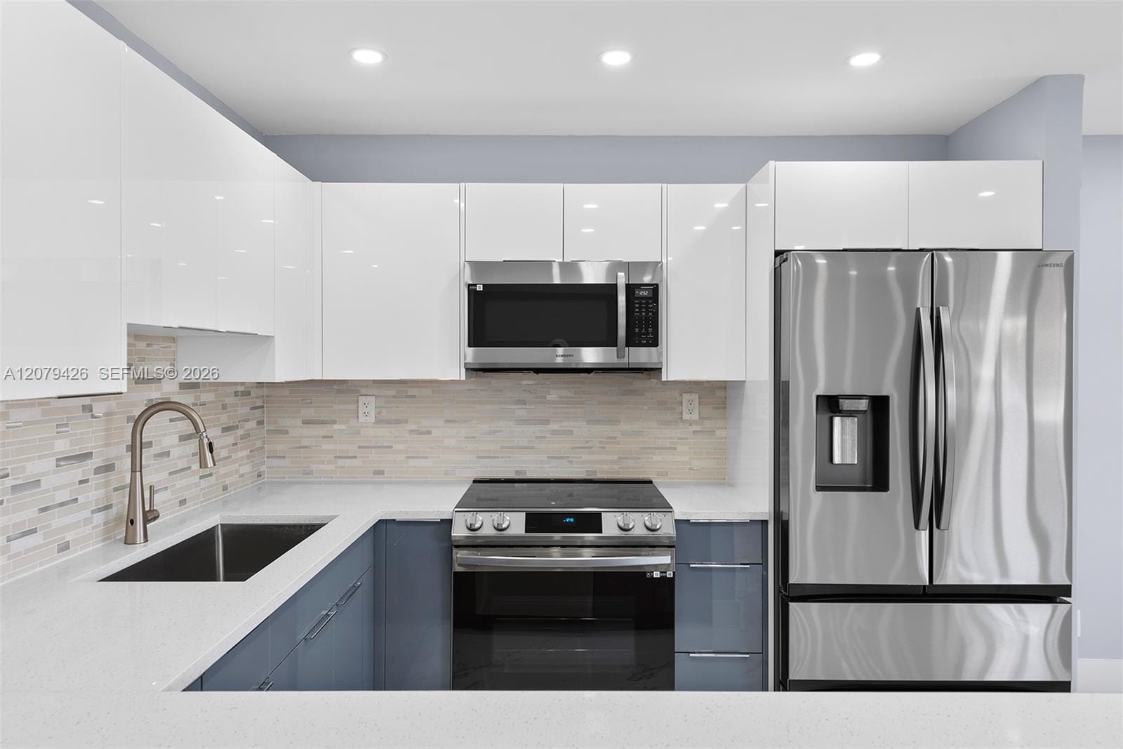 1400 NE 54th Street 107 — photo 9