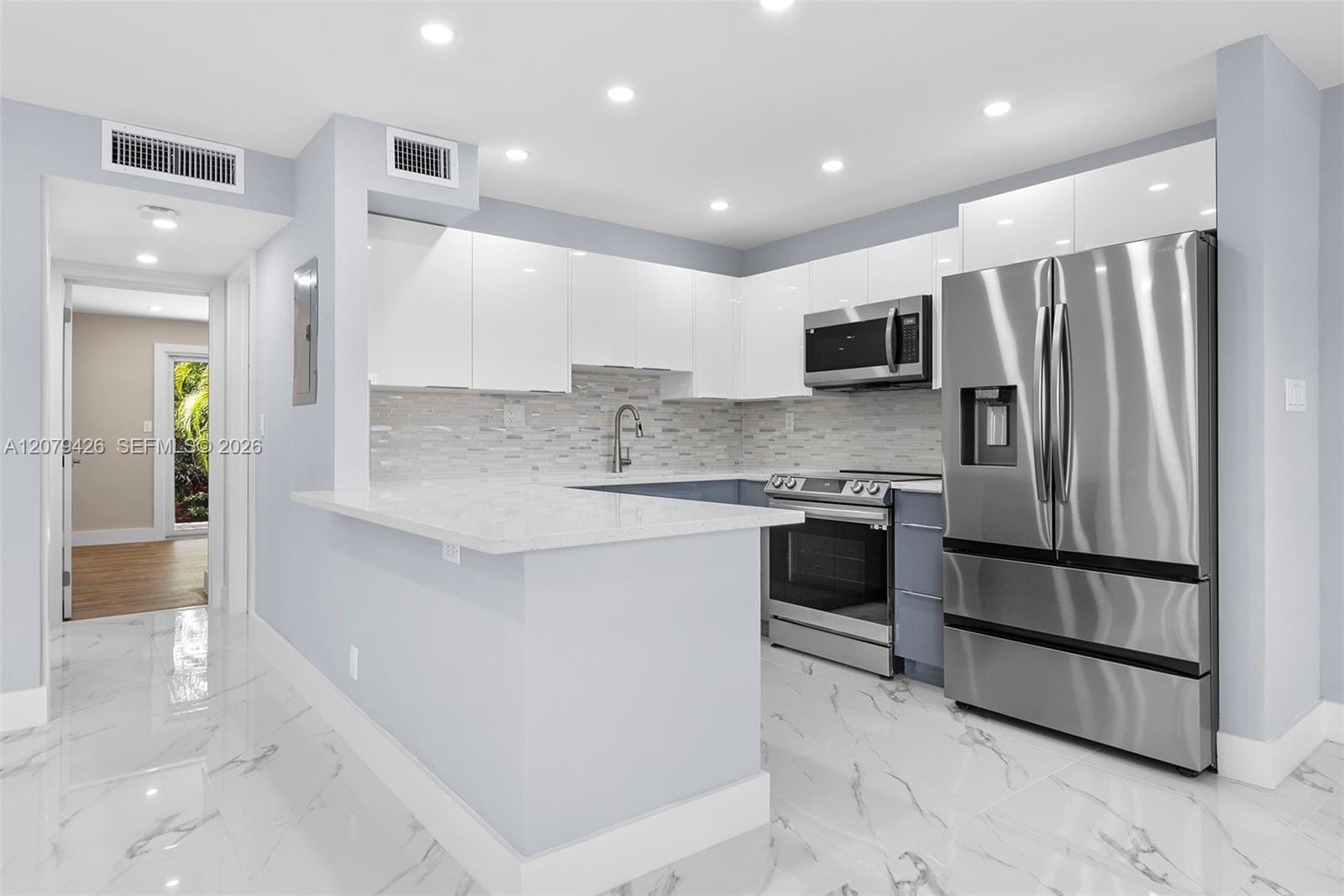 1400 NE 54th Street 107 — photo 10