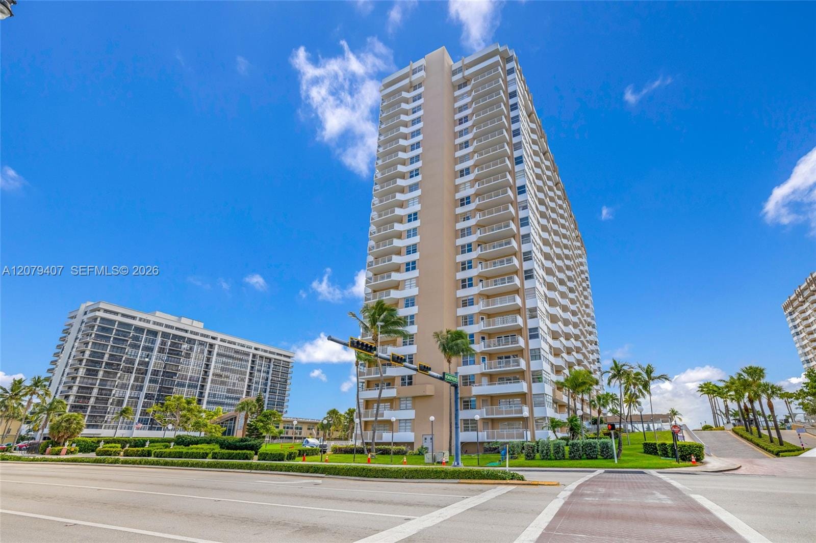 1985 S Ocean Drive 10E, Hallandale Beach, FL 33009 photo 2