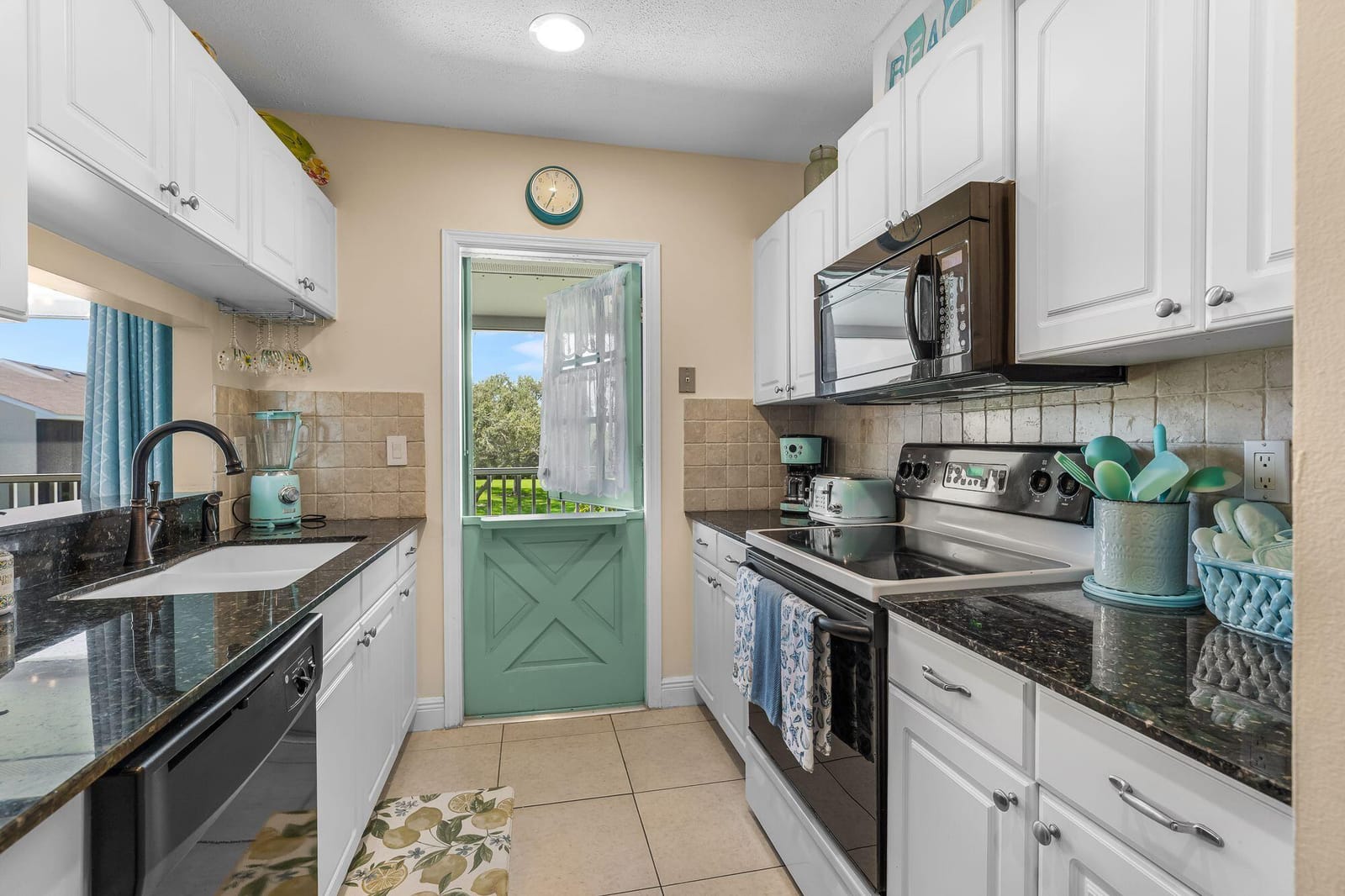 3209 S Lakeview Circle 8202 — photo 11
