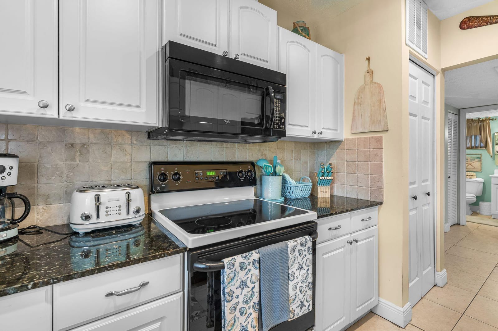 3209 S Lakeview Circle 8202 — photo 12