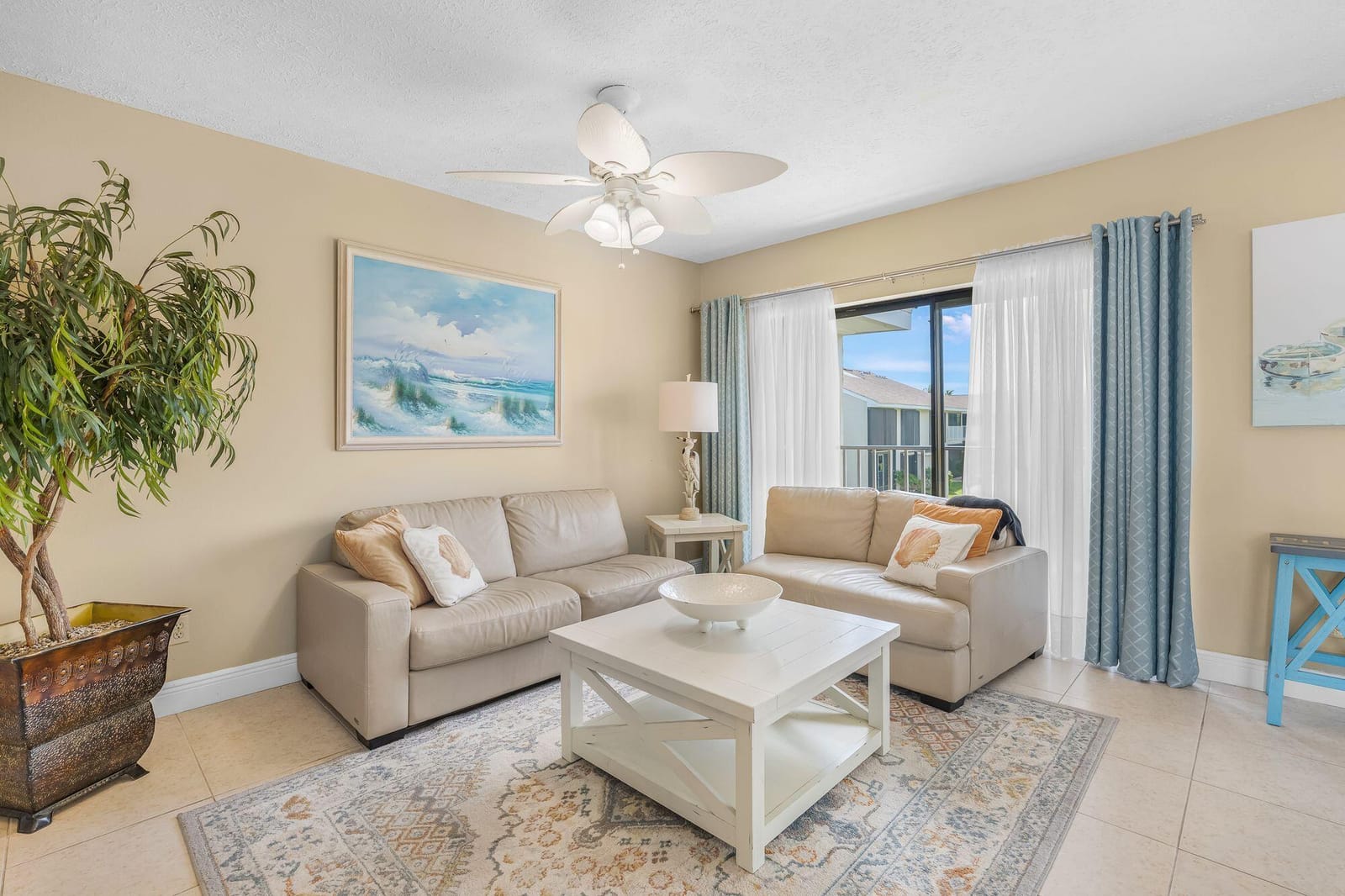 3209 S Lakeview Circle 8202 — photo 5