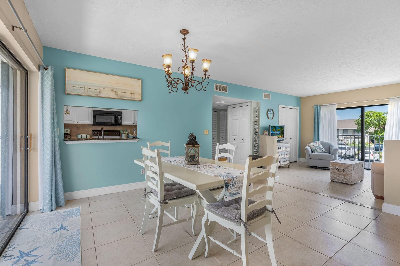 3209 S Lakeview Circle 8202 — photo 7
