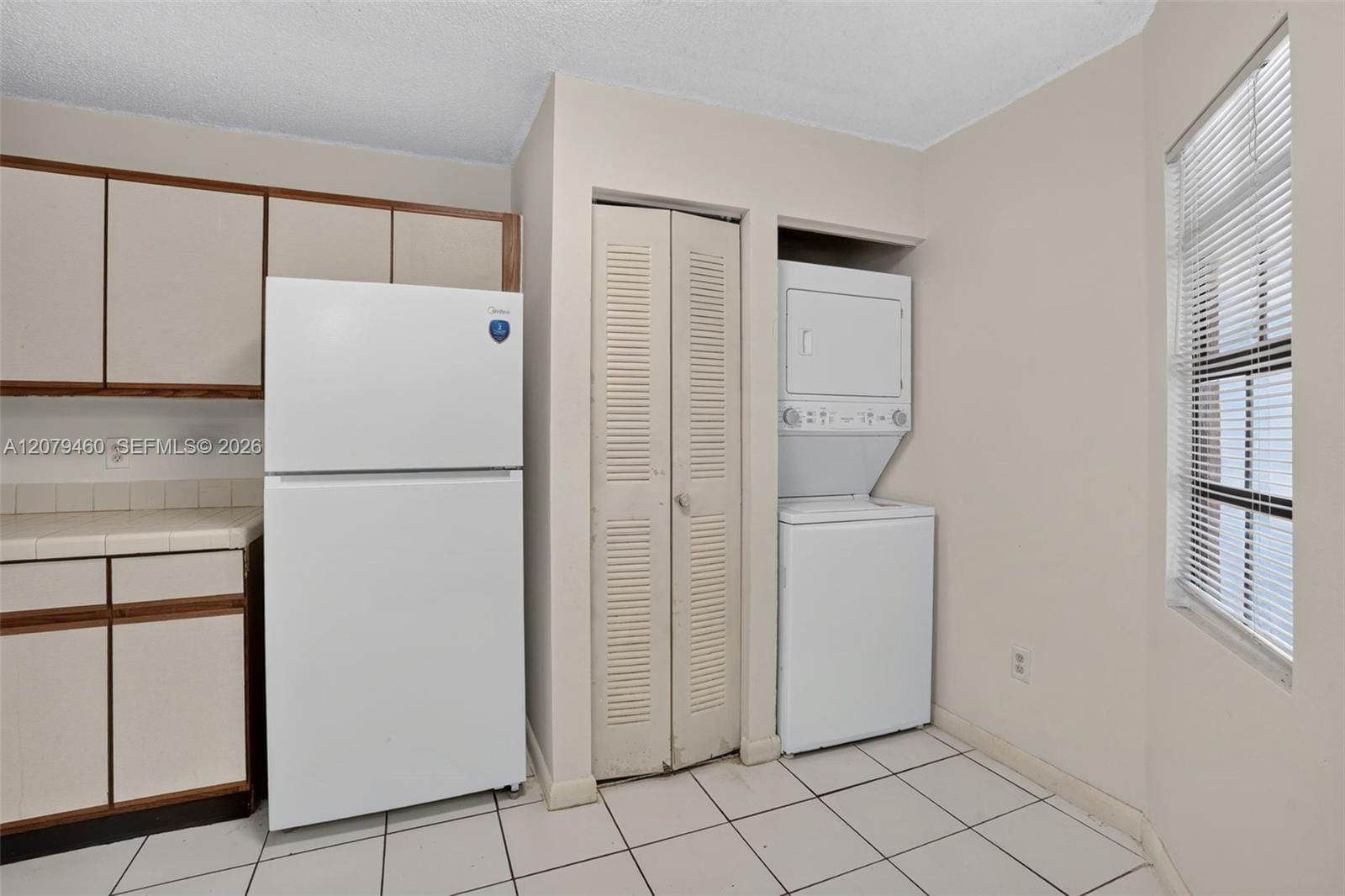 1080 N Franklin Avenue 1080E — photo 11