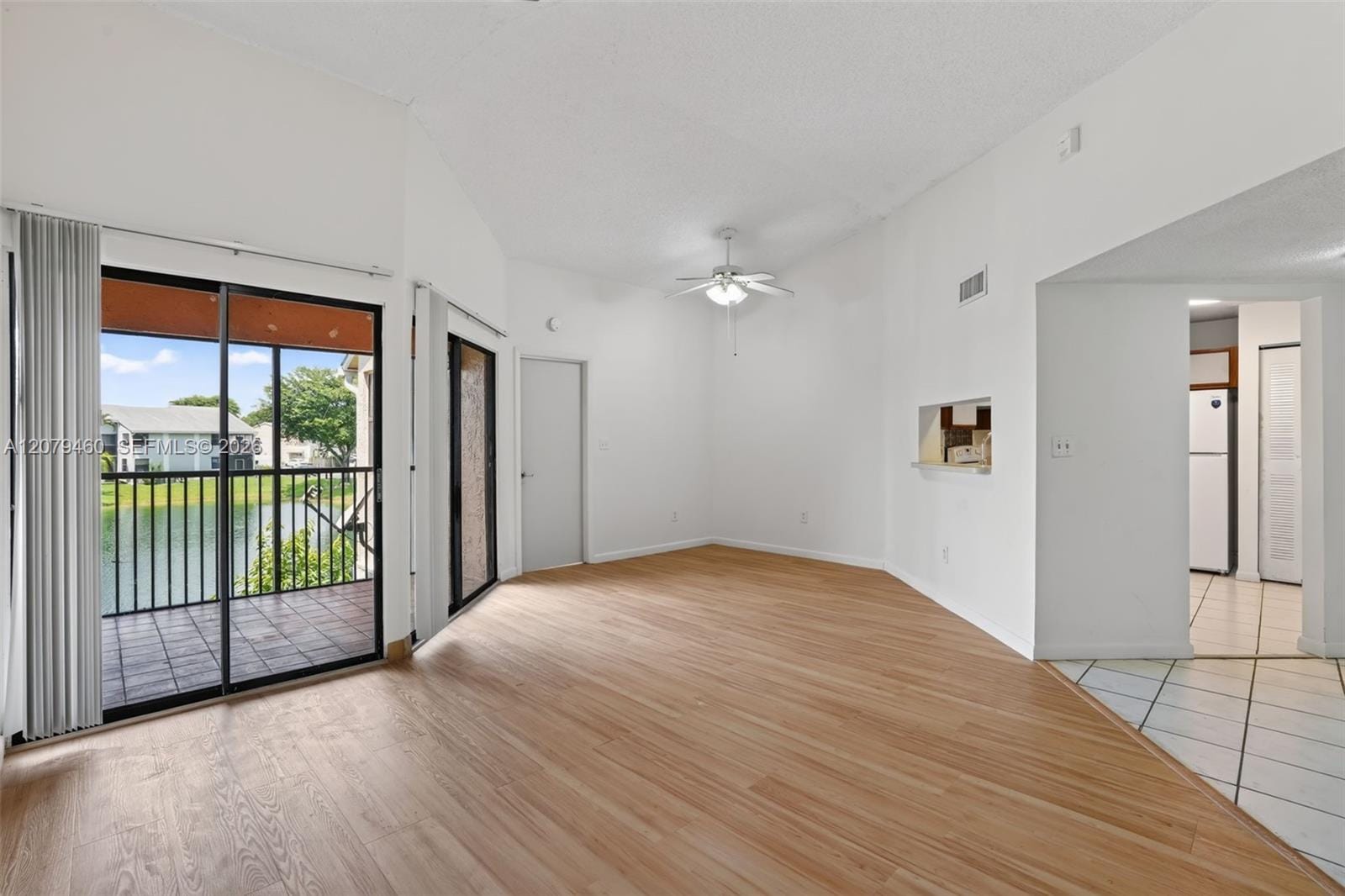 1080 N Franklin Avenue 1080E — photo 4