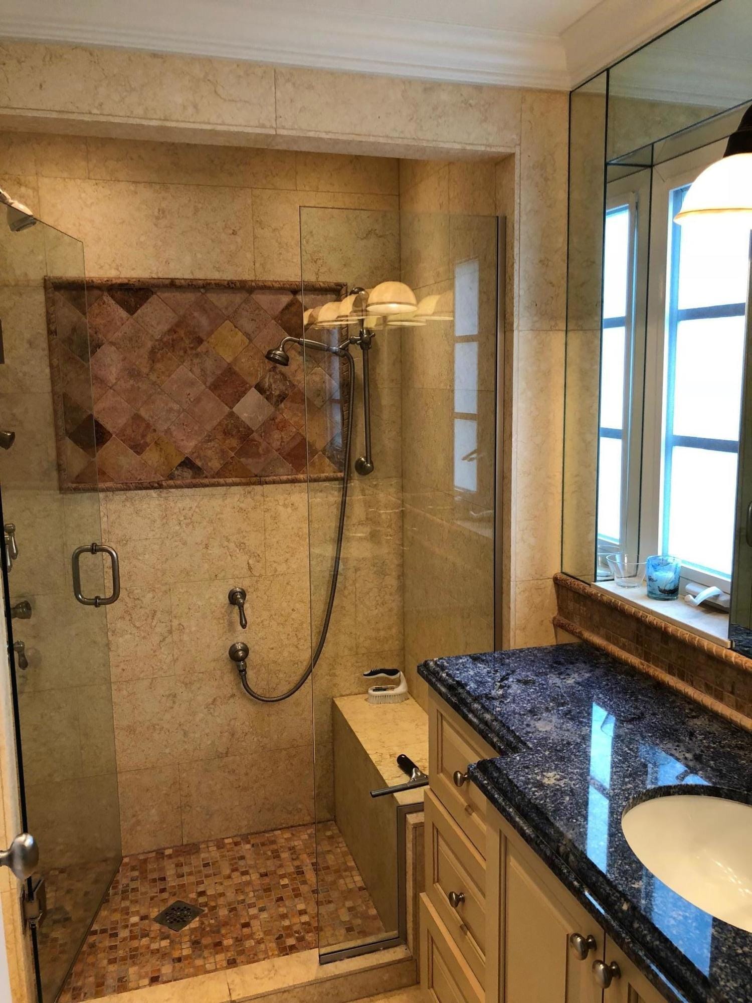 251 Oleander Avenue 1 — photo 4