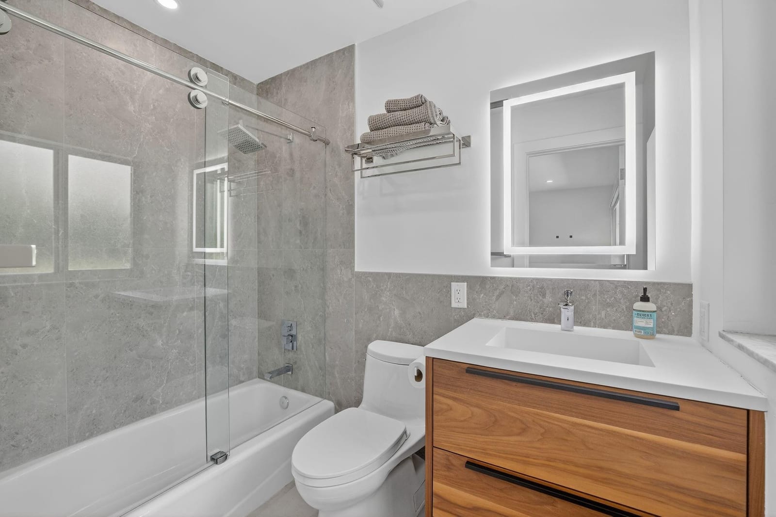 41 S COMPASS Drive, Fort Lauderdale, FL 33308 photo 18