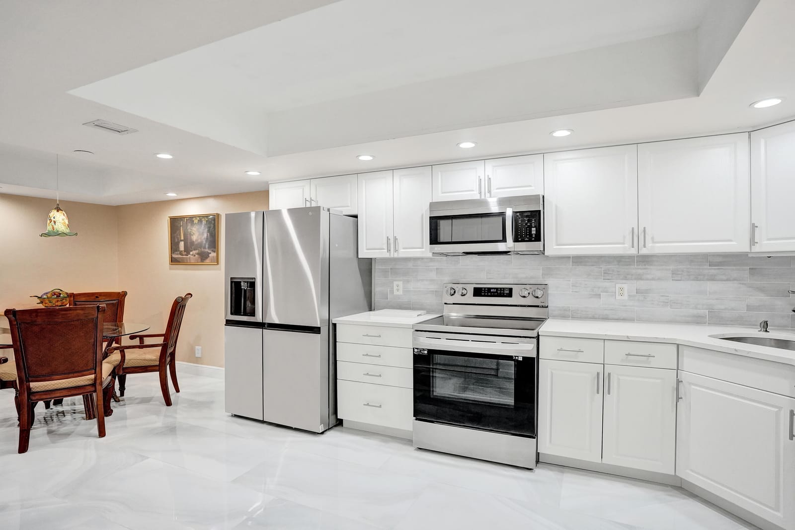 5951 WELLESLEY PARK Drive 405 — photo 3