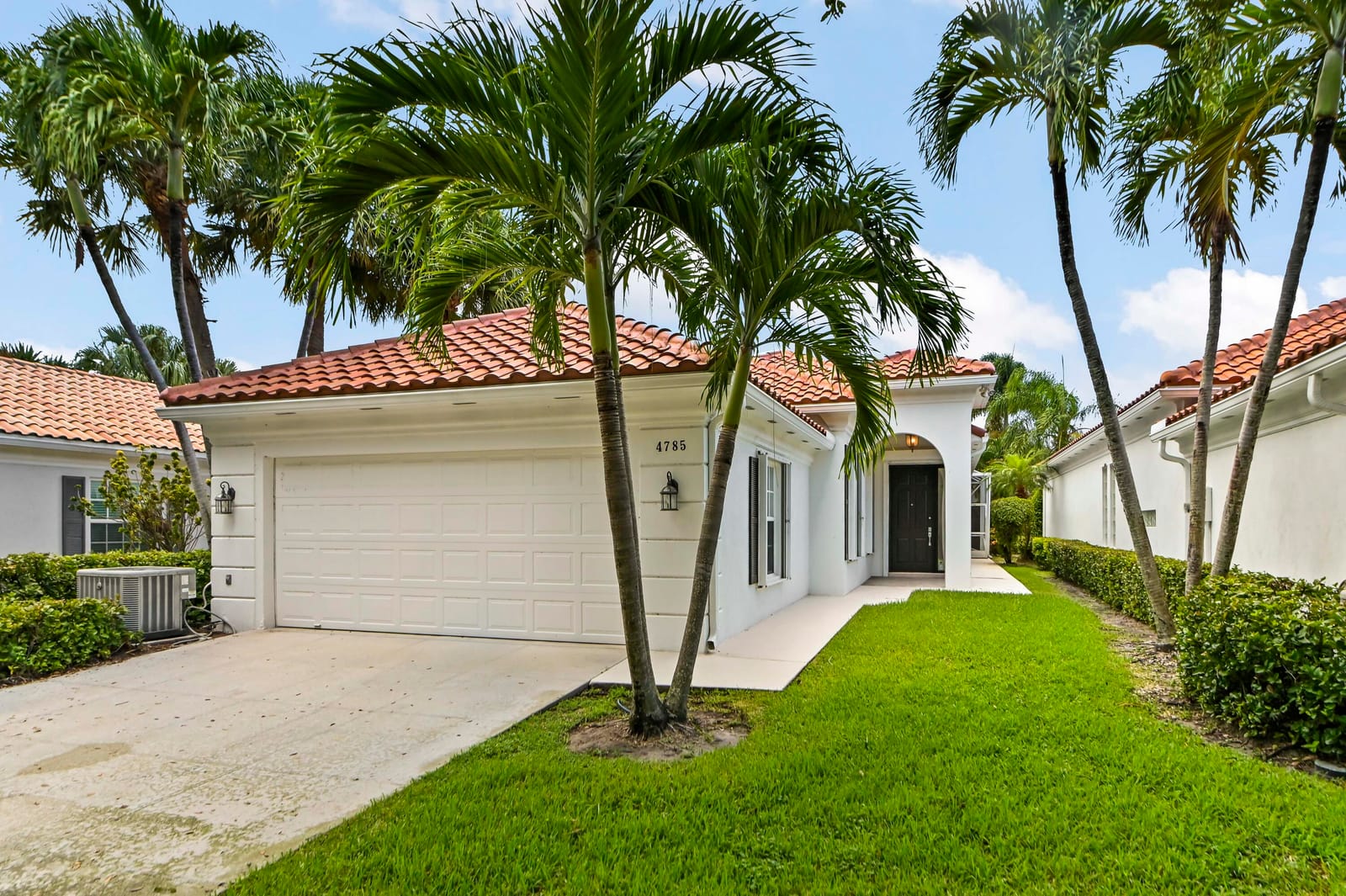 4785 Blossom Drive — photo 1