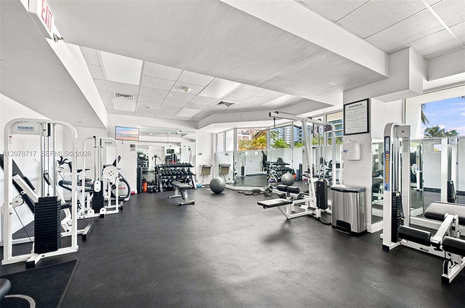 5900 Collins Avenue 1006 — photo 8