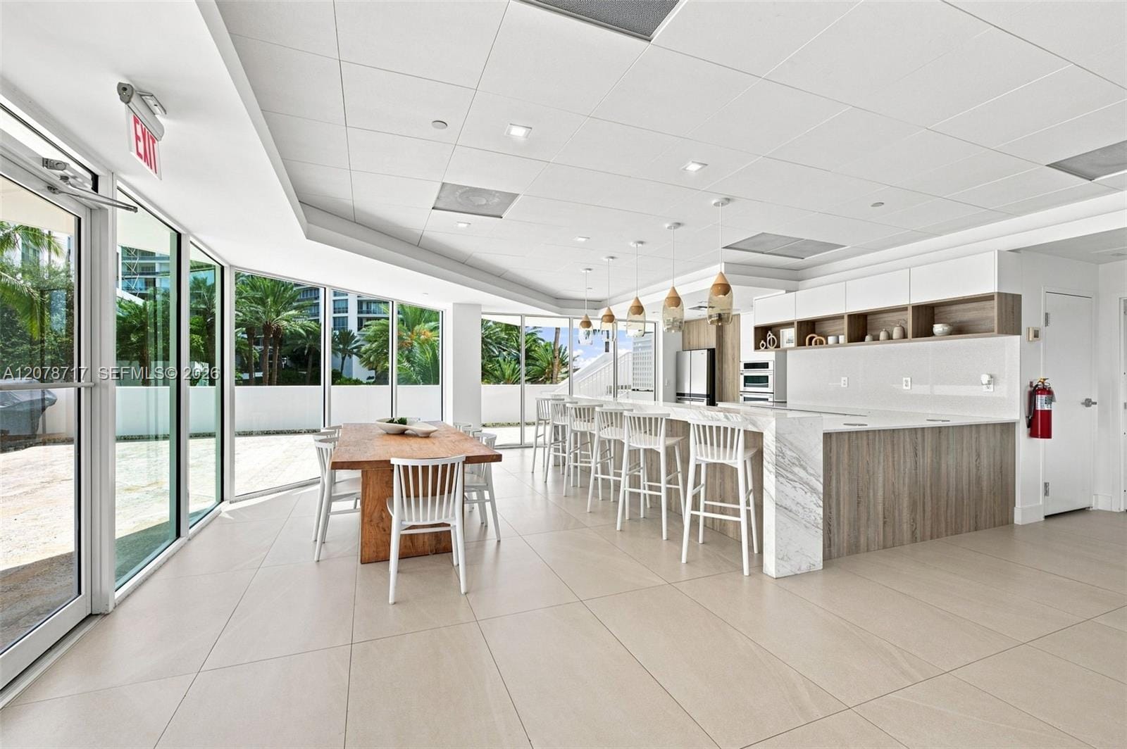 5900 Collins Avenue 1006 — photo 6