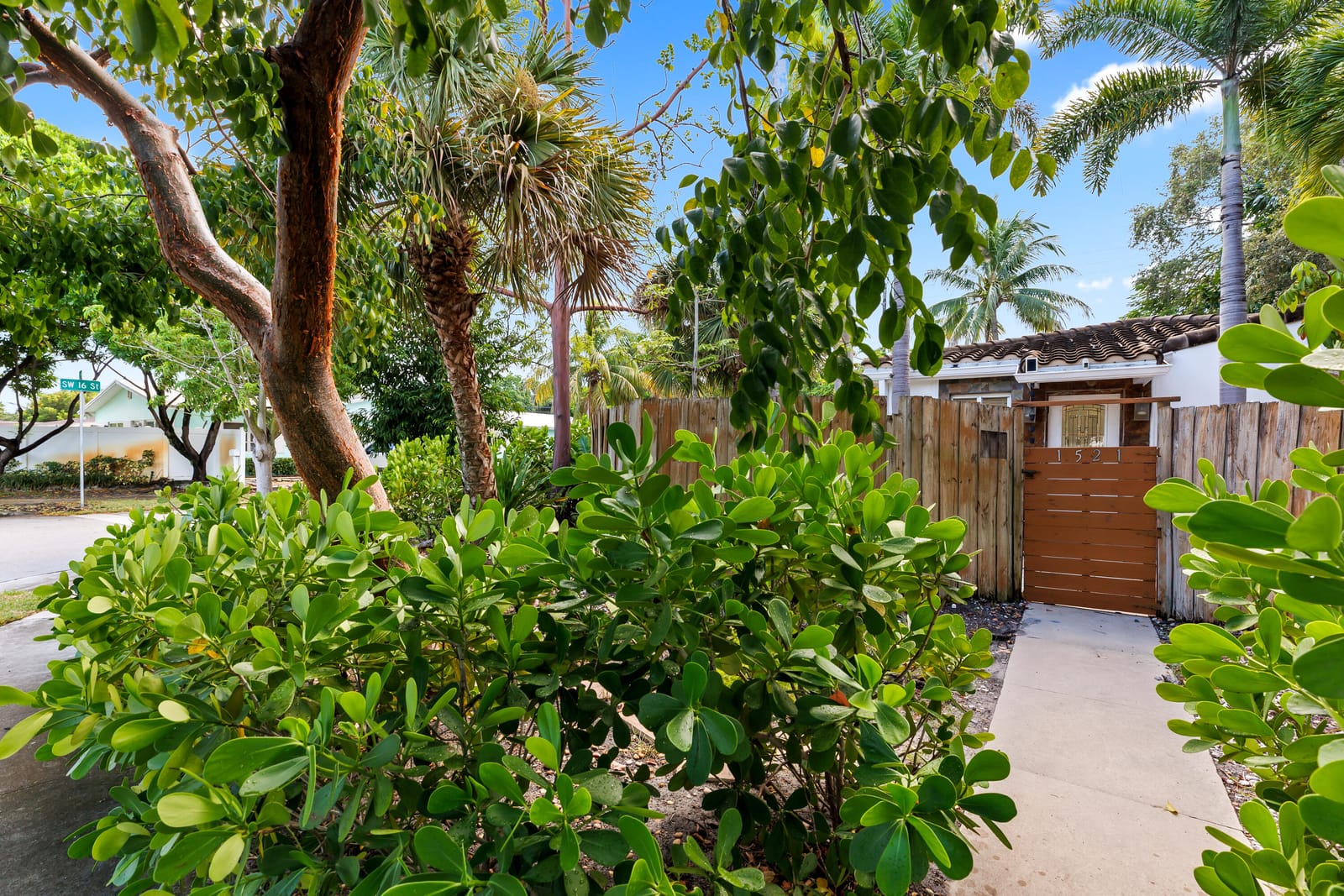 1521 SW 4th Avenue — photo 4