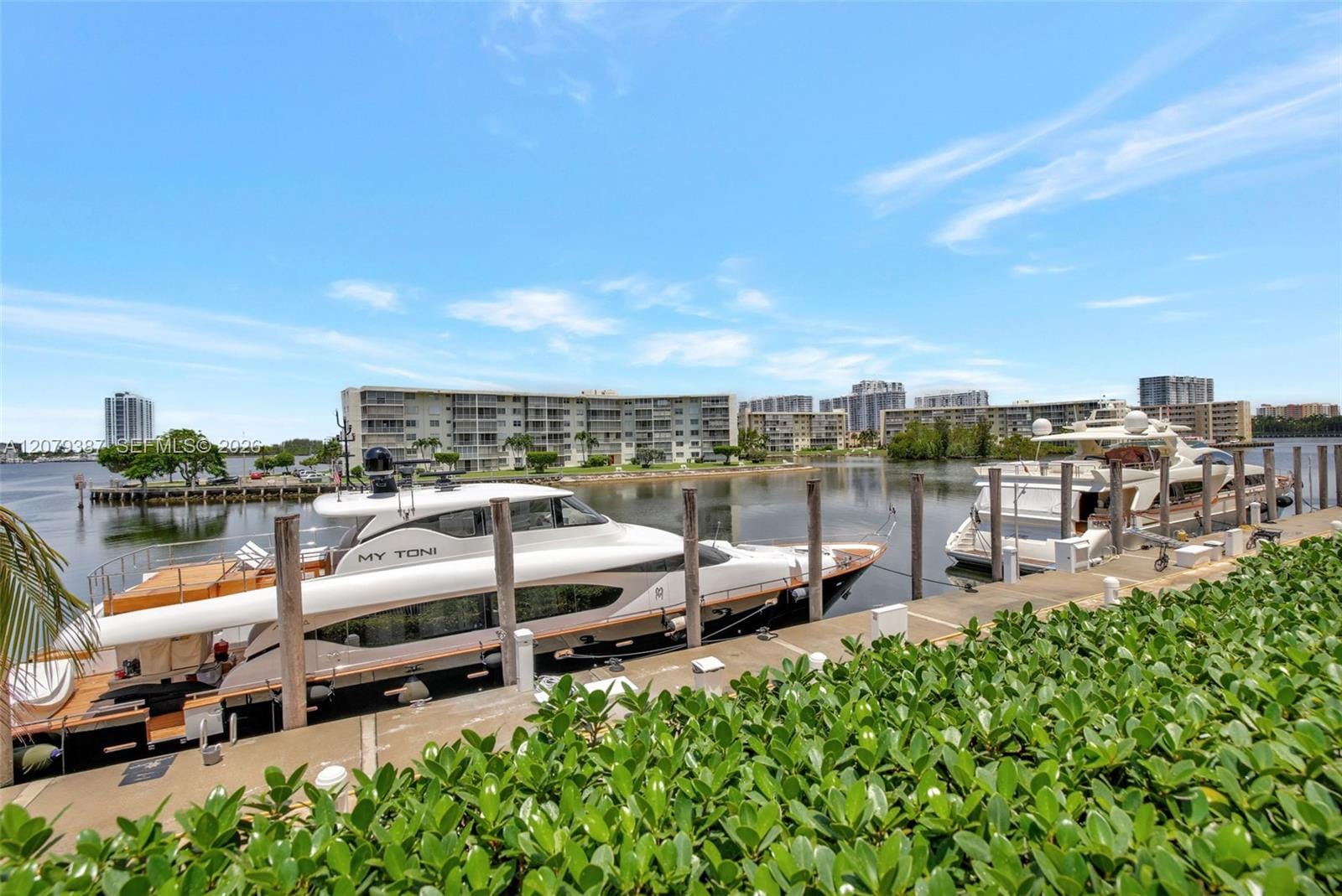 1000 Island Boulevard 1510, Aventura, FL 33160 photo 29