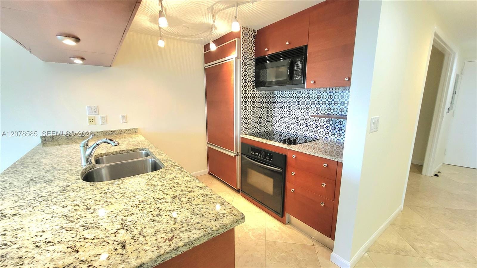 1850 S Ocean Drive 909 — photo 3