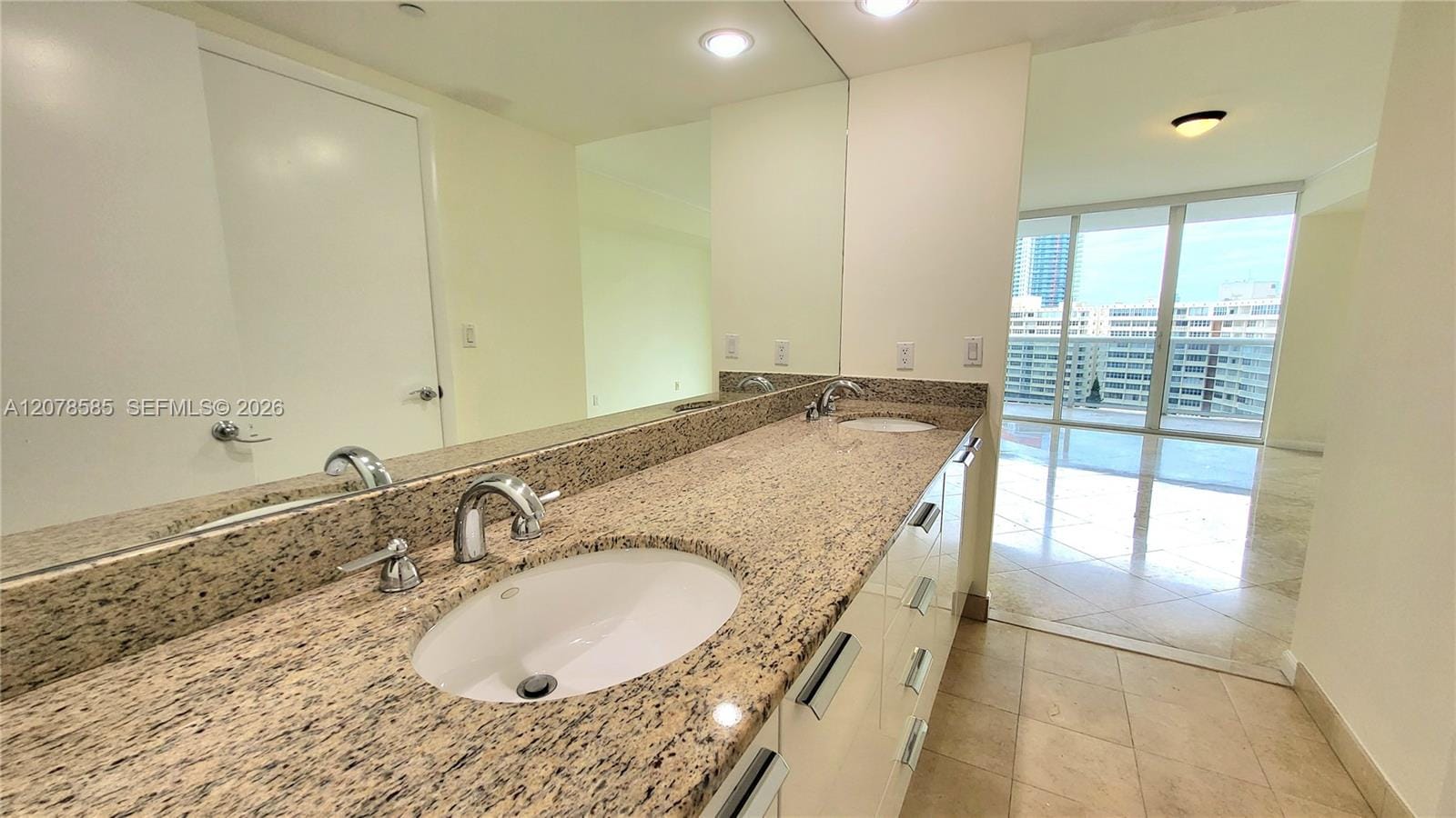 1850 S Ocean Drive 909 — photo 9