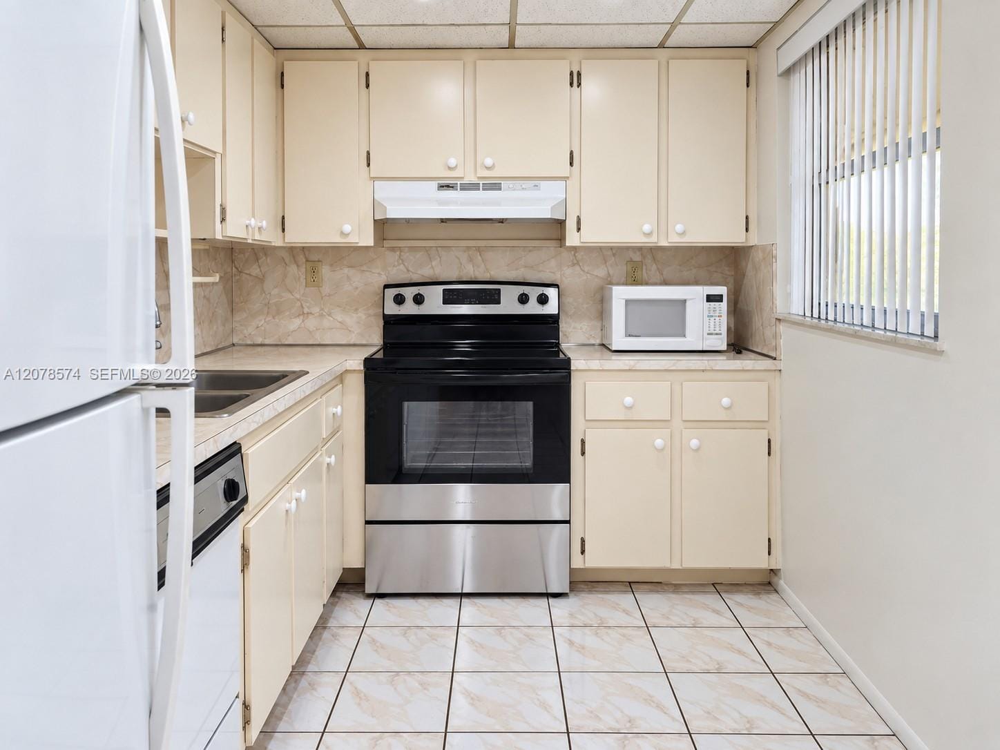 9280 Fontainebleau Boulevard 502 — photo 4
