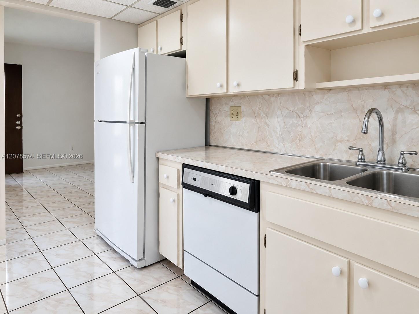 9280 Fontainebleau Boulevard 502 — photo 5