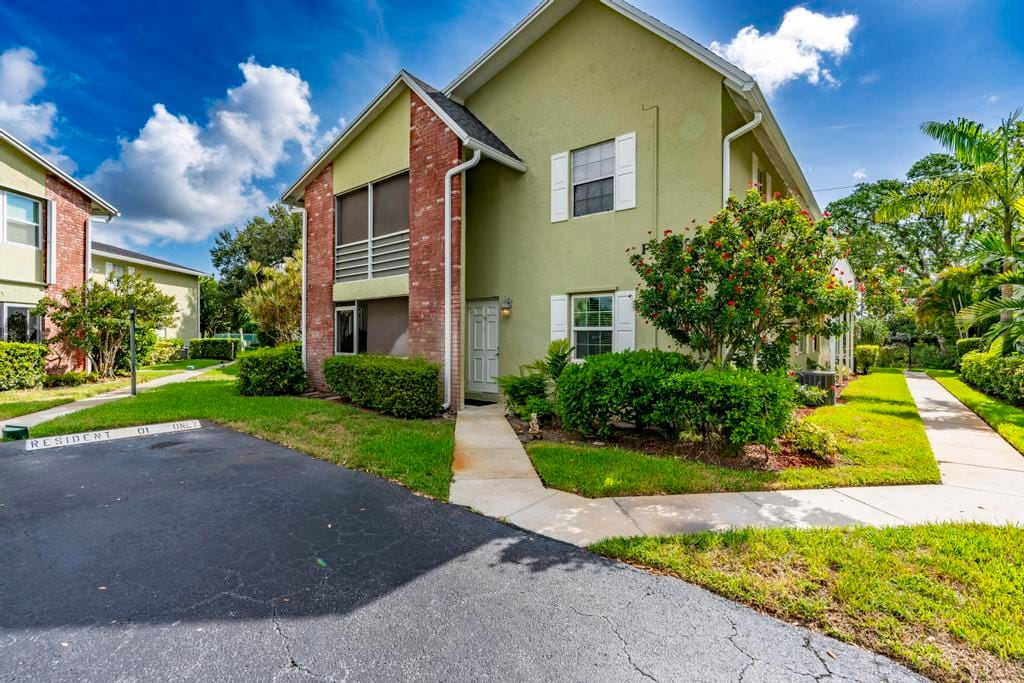 12096 Alternate A1A F3, Palm Beach Gardens, FL 33410