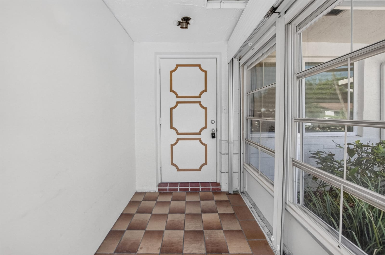 6070 La Palma Lane, Delray Beach, FL 33484 photo 2
