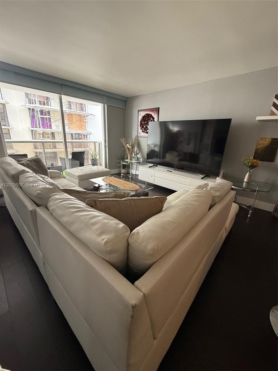 6039 Collins Avenue 1505 — photo 8
