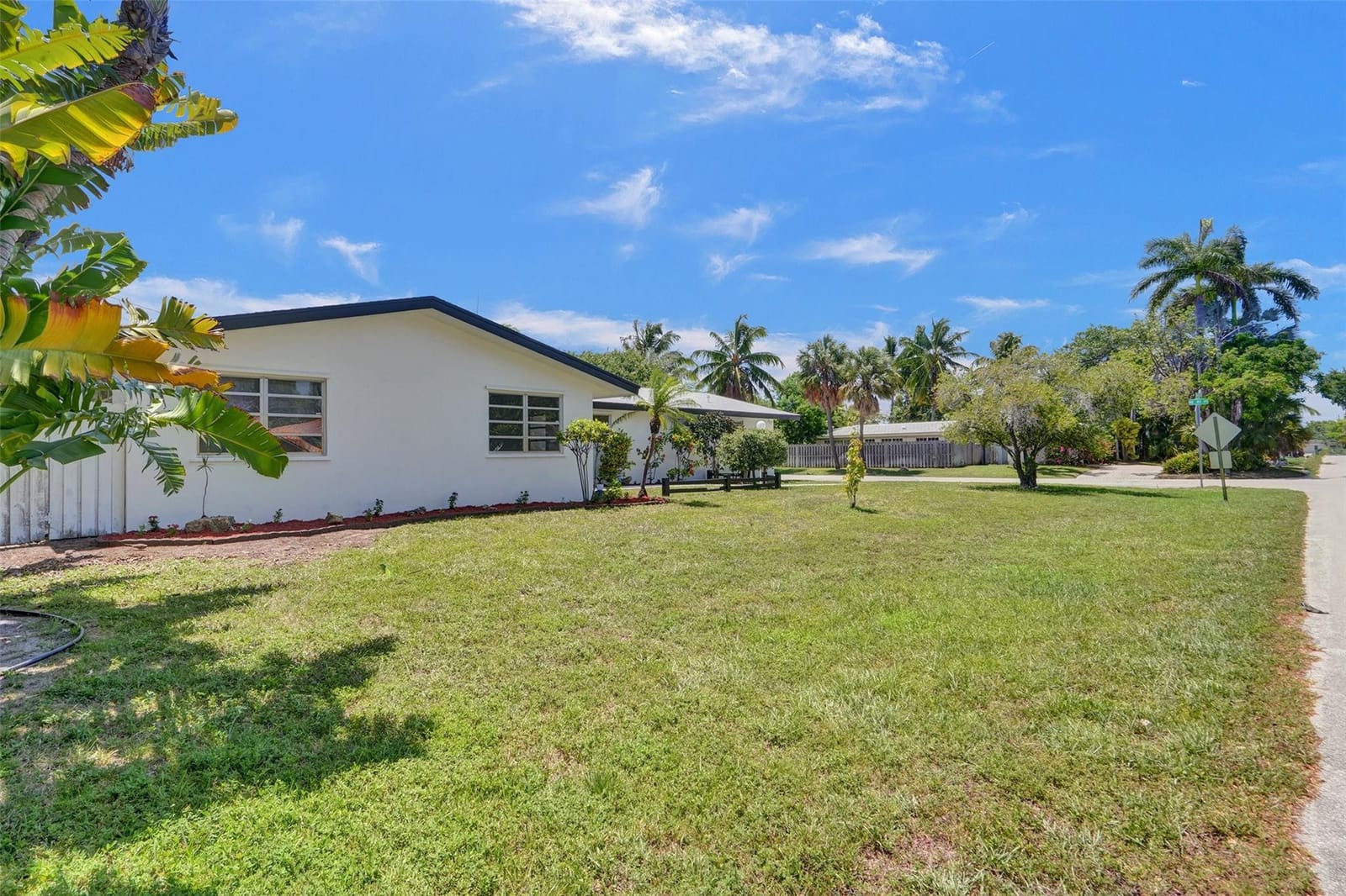 4017 NE 18th Avenue, Oakland Park, FL 33334 photo 20