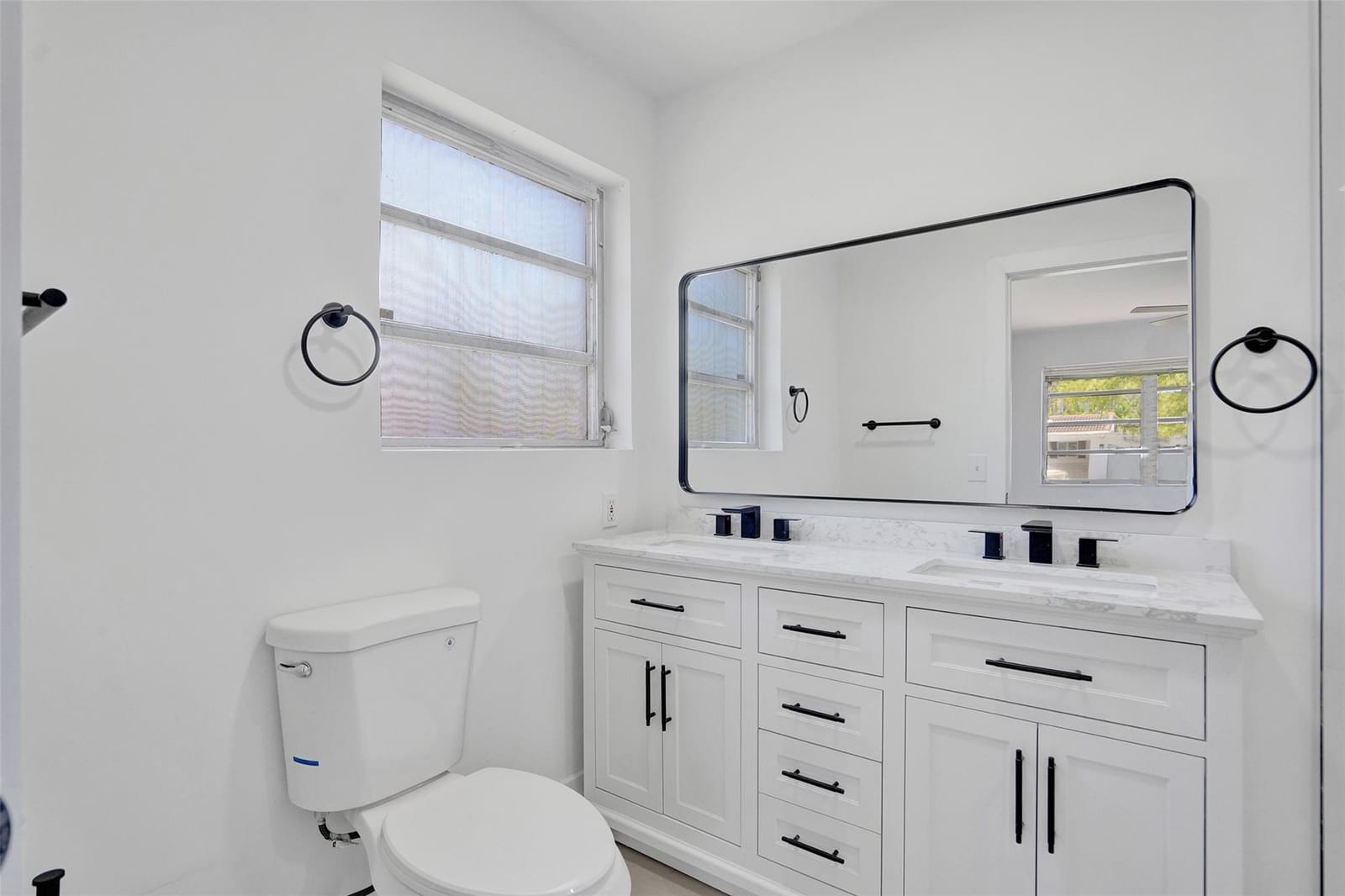 4017 NE 18th Avenue — photo 9