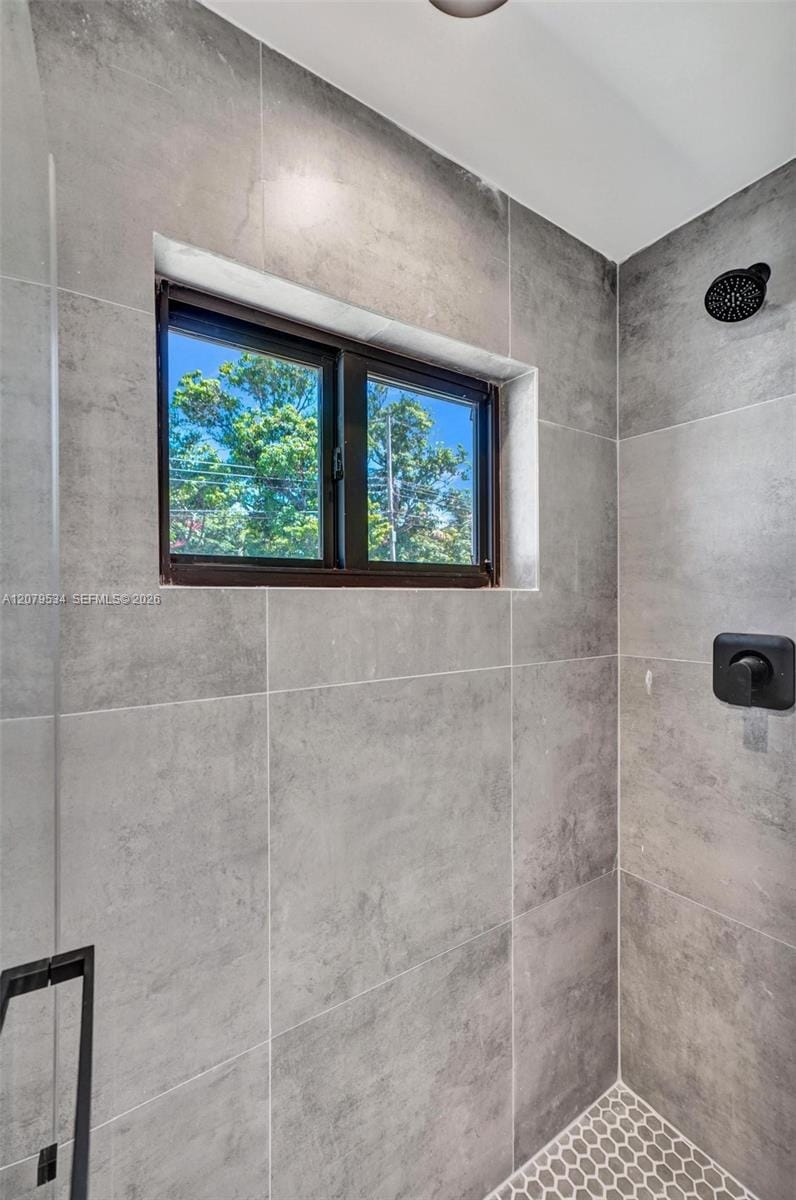 2255 NE 173rd Street — photo 6