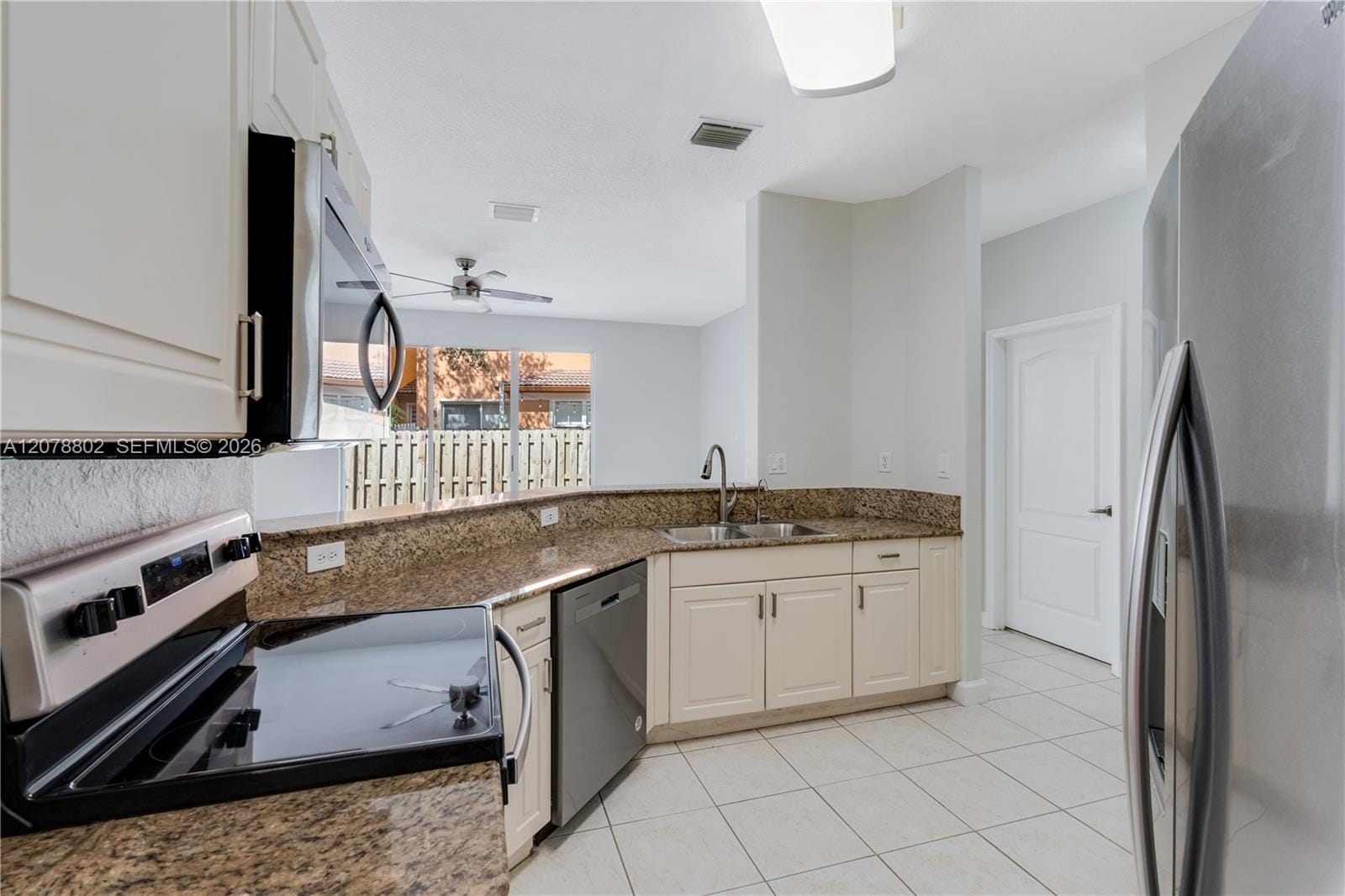 8450 NW 113th Passage — photo 11
