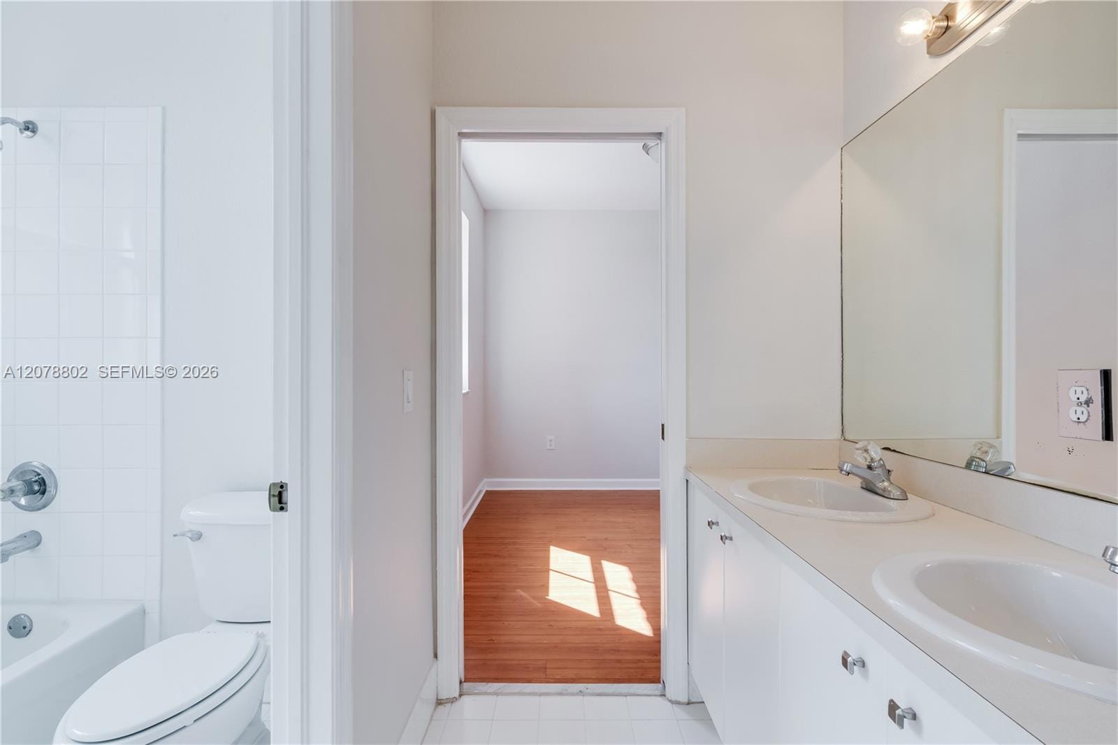 8450 NW 113th Passage, Doral, FL 33178 photo 21