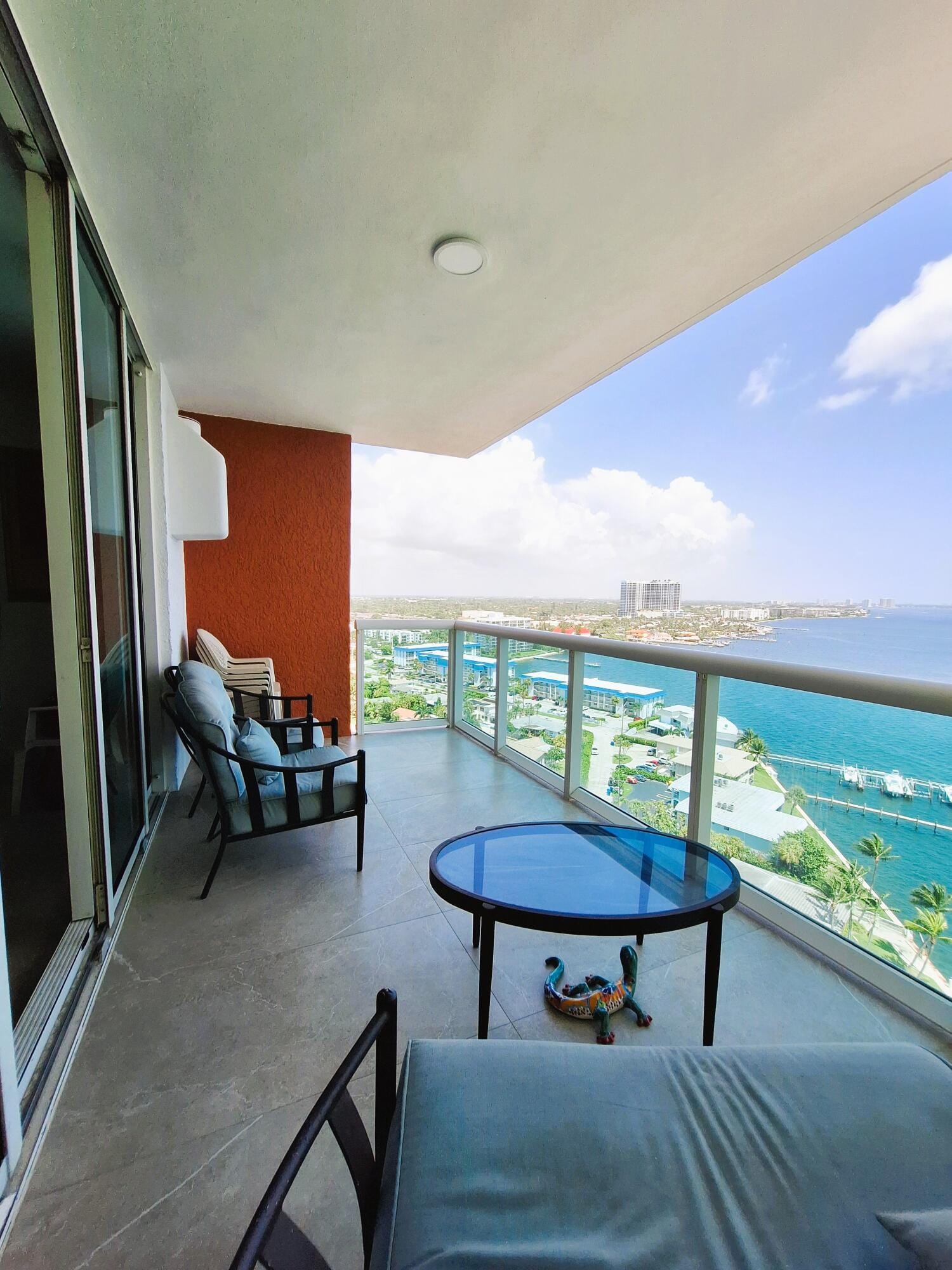 2650 Lake Shore Drive 1705 — photo 3