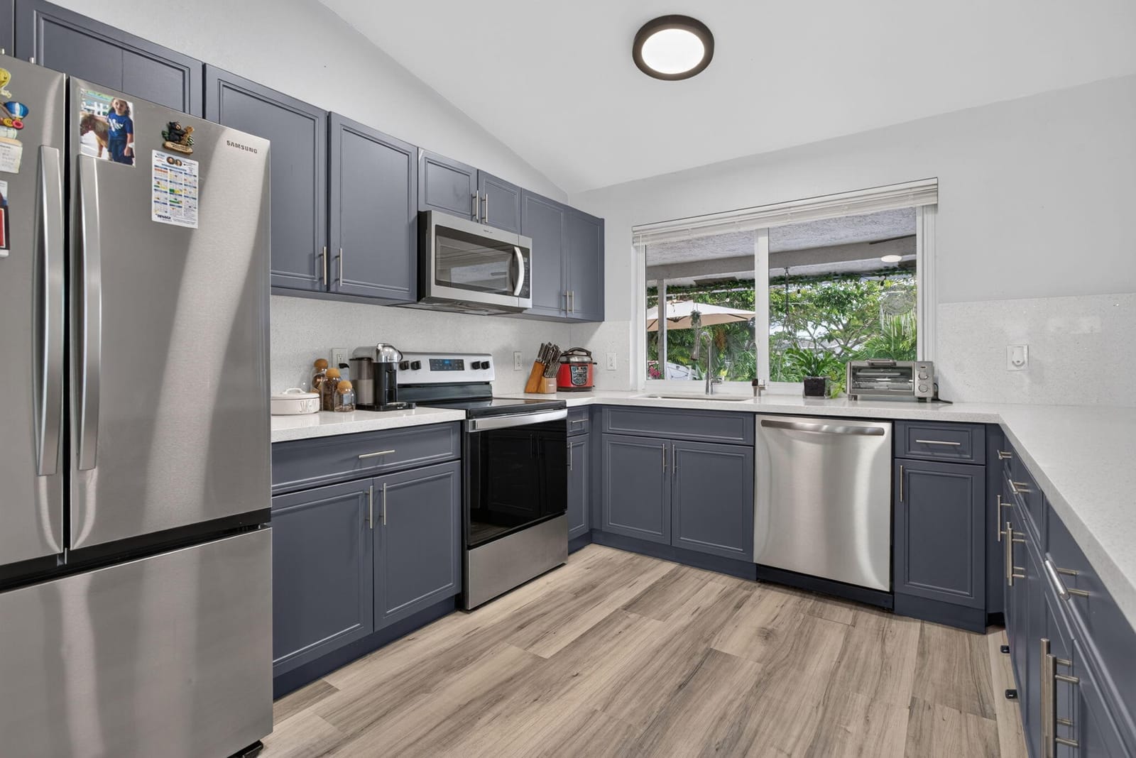 4950 SW 11th Circle — photo 5