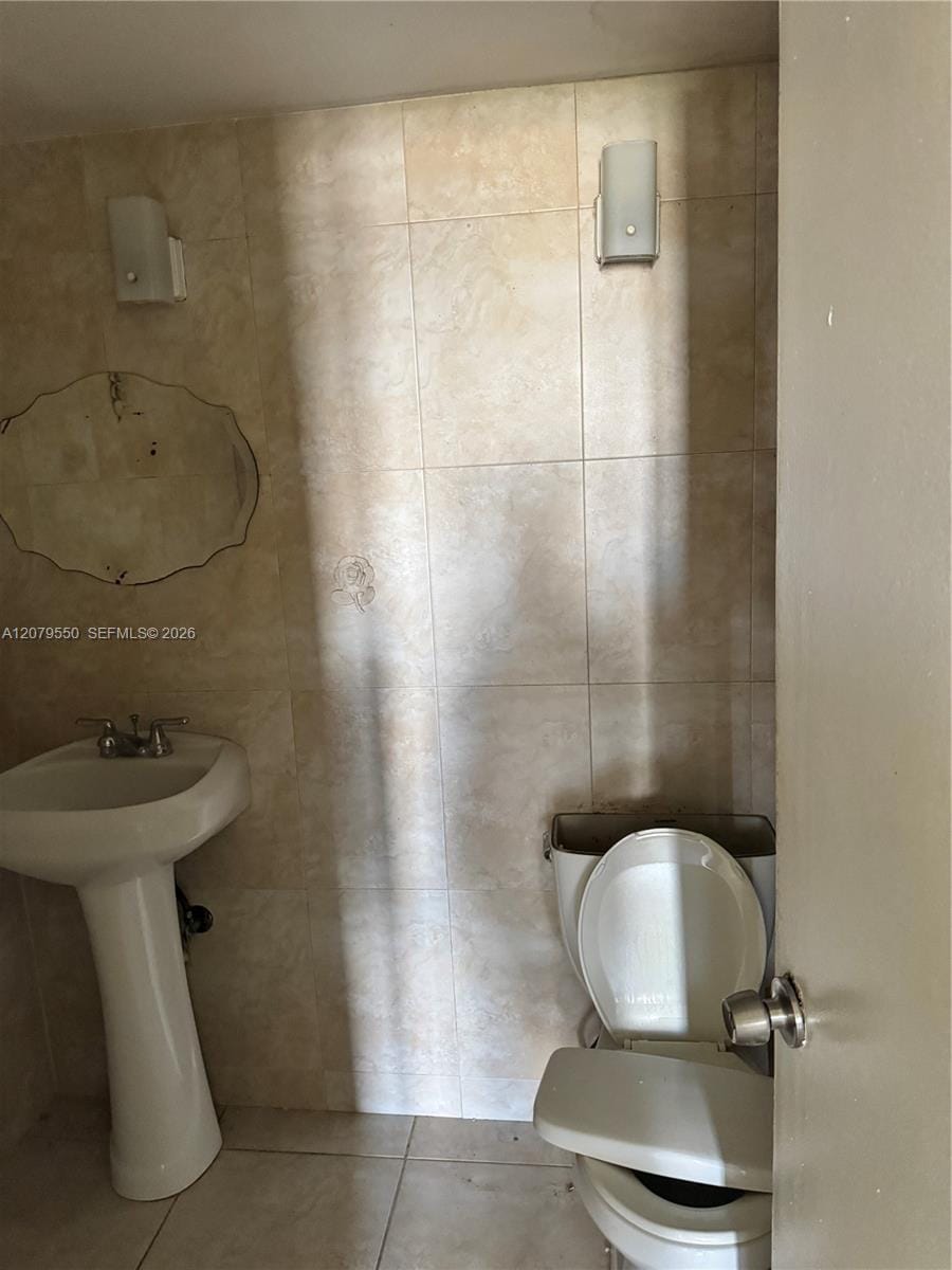 13390 NE 7th Avenue 214 — photo 5