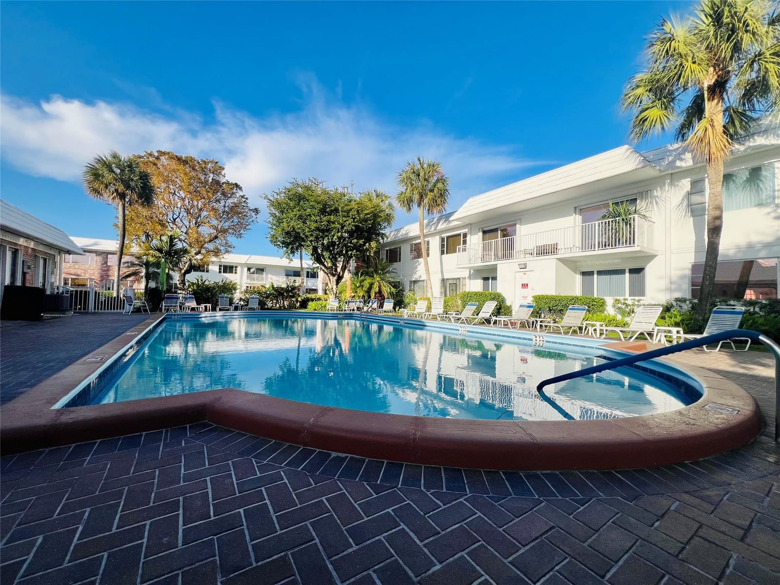 412 S CYPRESS Road 225, Pompano Beach, FL 33060