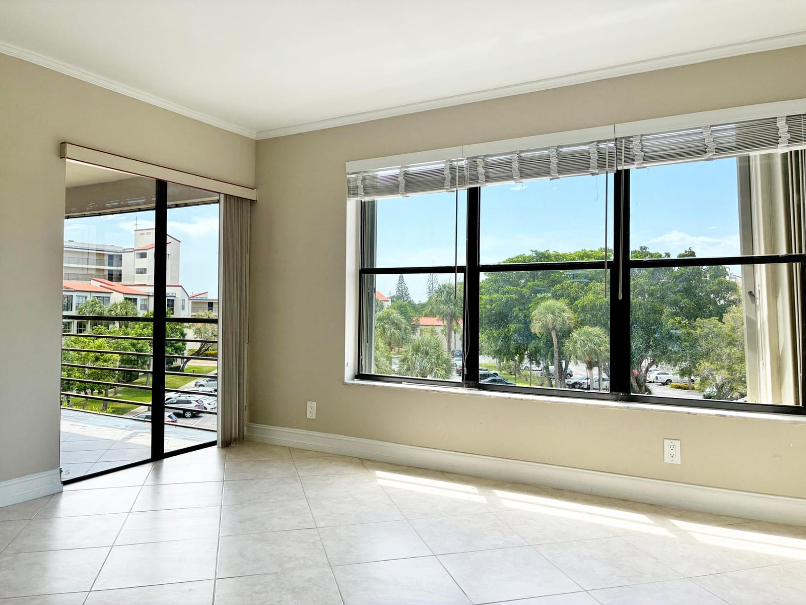 2306 S Cypress Bend Drive 420, Pompano Beach, FL 33069 photo 19